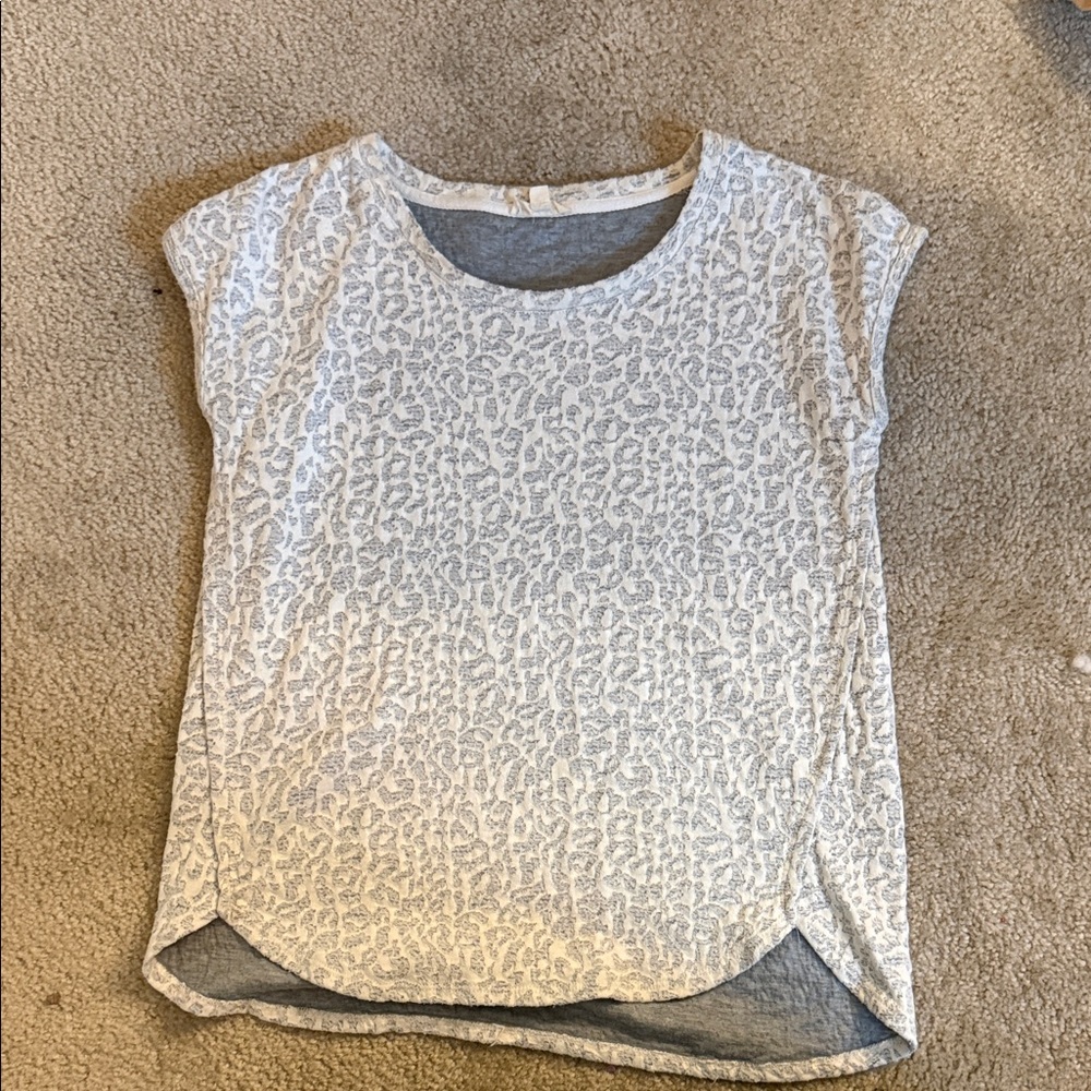 Jane and Delancey Gray and White Textured Top